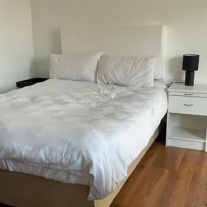 Apartment Four Loop St, Cape Town