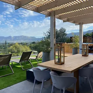Apartment Constantia View Operational During Loadshedding, Cape Town