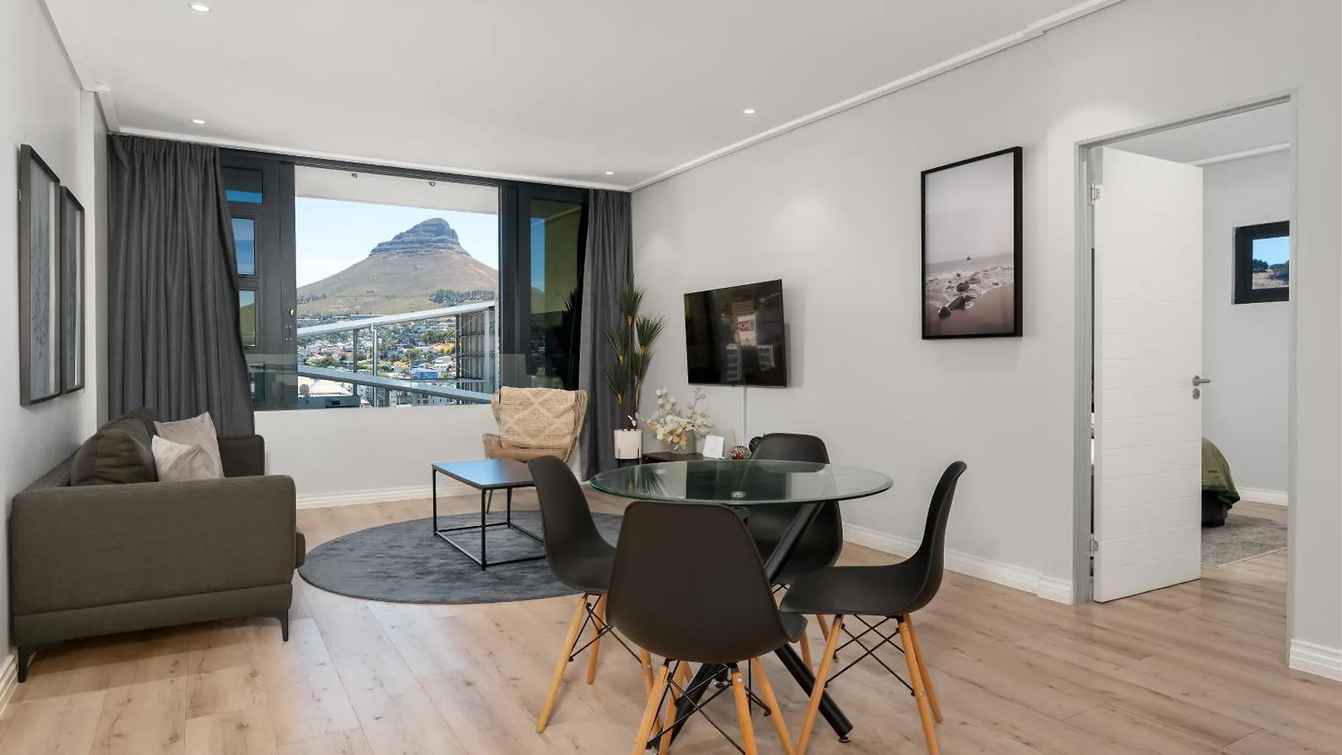 16 On Bree Apartments Cape Town South Africa